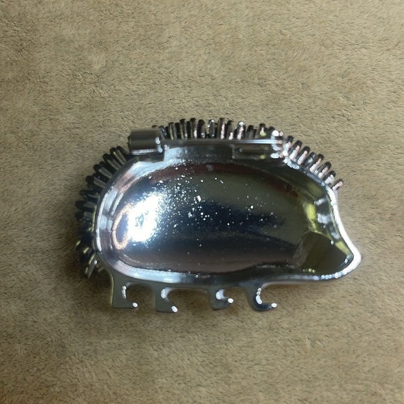 Cute Hedgehog Brooch with Pink Feet - Picture 5 of 5